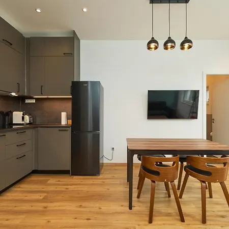 Cozee - Moderne Design-apartments I Parkplatz I Ideal Fuer Muenchen & Flughafen Muc Apartment