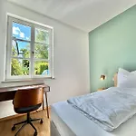 Appartement Cozee - Moderne Design-apartments I Parkplatz I Ideal Fuer Muenchen & Flughafen Muc *