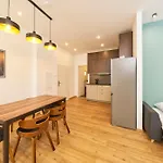 شقة Cozee - Moderne Design-apartments I Parkplatz I Ideal Fuer Muenchen & Flughafen Muc إيسمانينغ