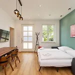 Cozee - Moderne Design-apartments I Parkplatz I Ideal Fuer Muenchen & Flughafen Muc Appartement