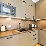 Cozee - Moderne Design-apartments I Parkplatz I Ideal Fuer Muenchen & Flughafen Muc