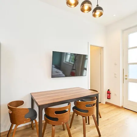 Apartmán Cozee - Moderne Design-apartments I Parkplatz I Ideal Fuer Muenchen & Flughafen Muc *