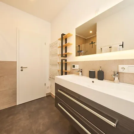 Cozee - Moderne Design-apartments I Parkplatz I Ideal Fuer Muenchen & Flughafen Muc