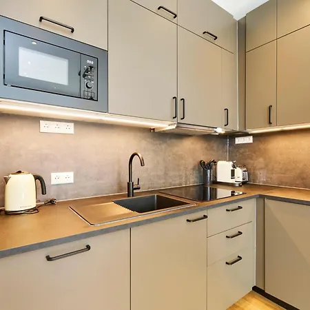 Cozee - Moderne Design-apartments I Parkplatz I Ideal Fuer Muenchen & Flughafen Muc
